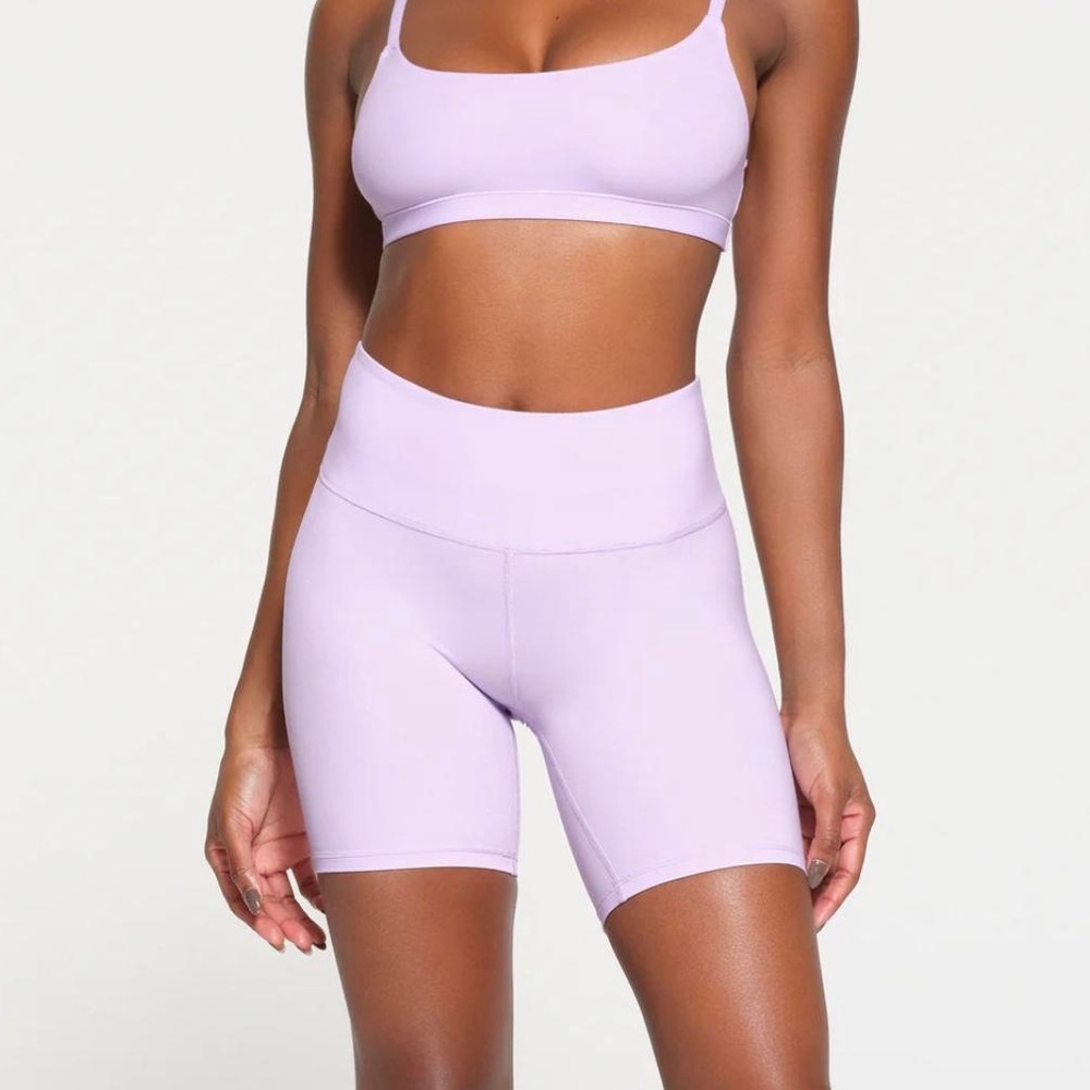 SKIMS Fits Everybody High Waist Shorts Size Small